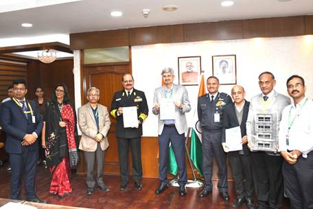 DRDO Hands Over Seven Technologies Under TDF scheme to the Armed Forces